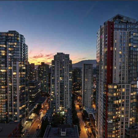 Robson & Granville Luxury Suite Vancouver Zewnętrze zdjęcie